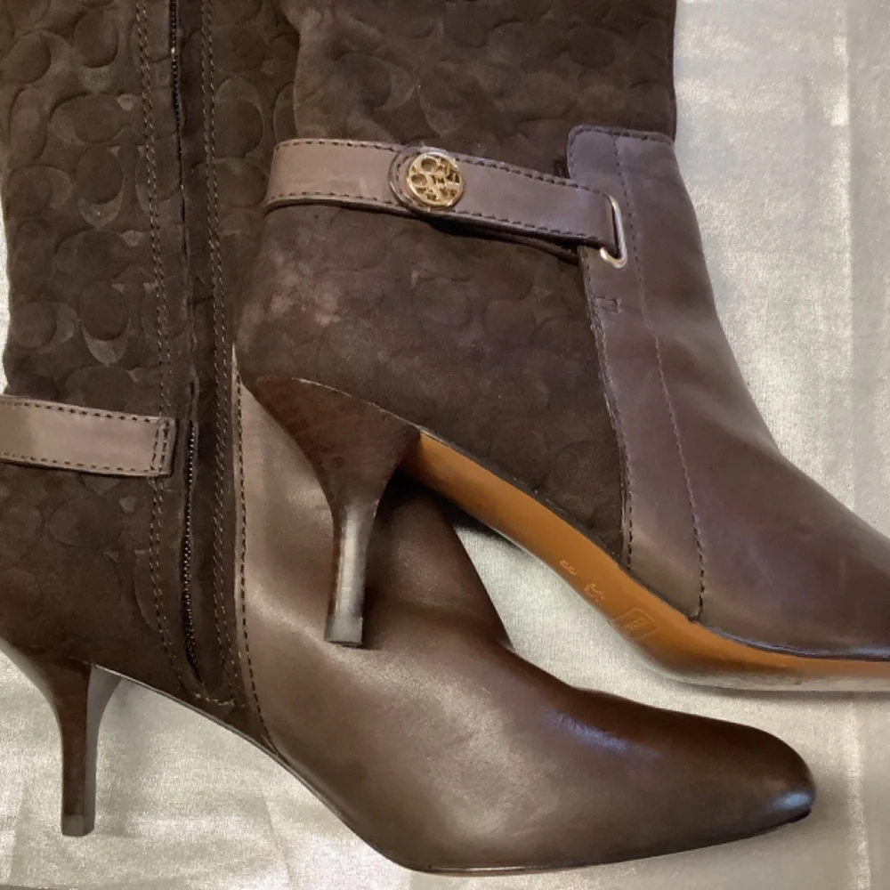 COACH BOOTS - Picture 6 of 8